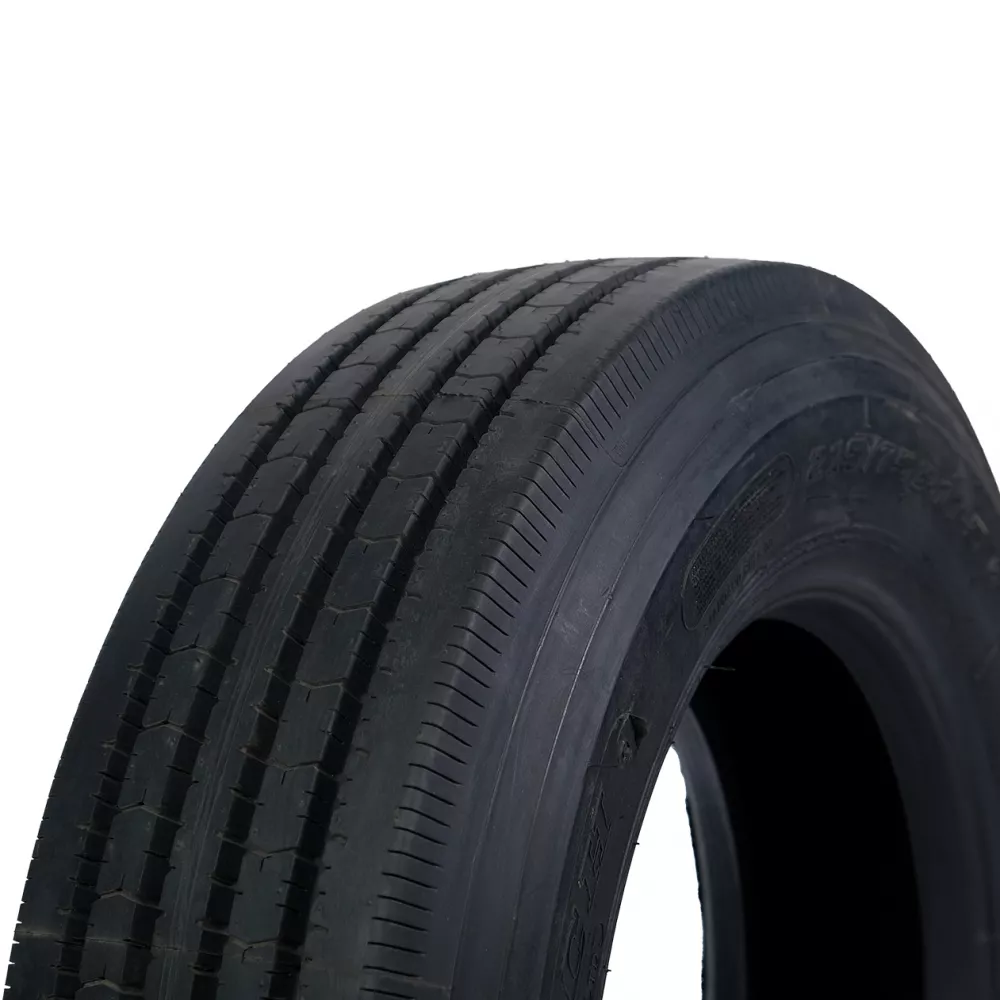 Грузовая шина 215/75 R17,5 Long March LM-216 16PR в Лысьве